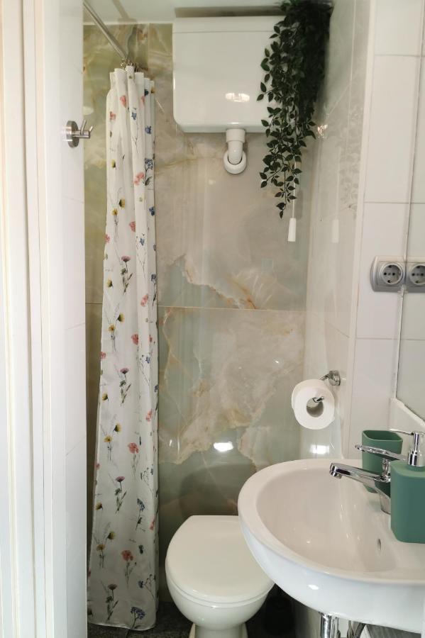 Apartment Camerin Capodistria Esterno foto